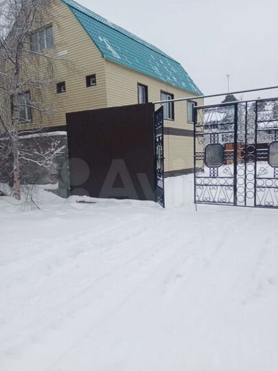 Дом 245 м² на участке 10,8 сот.