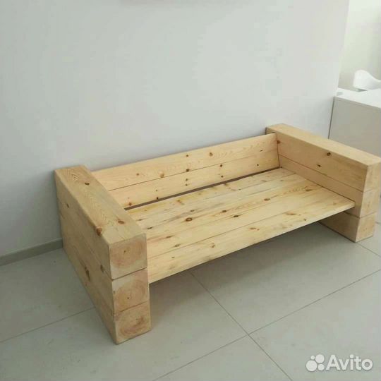 Мебель из массива натурального дерева