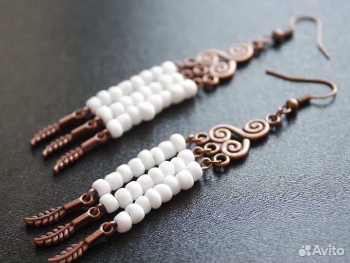 Серьги новые разные, длинные висячие с бисером