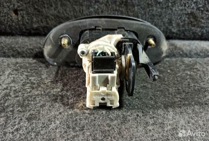 Кнопка открытия багажника toyota yaris p1 (1999-2003) 0.0 nn