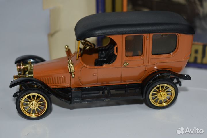 Руссобалт Лимузин Модель 1:43