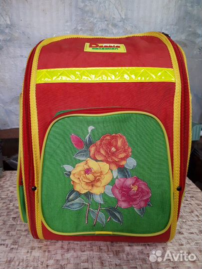 Рюкзак школьный