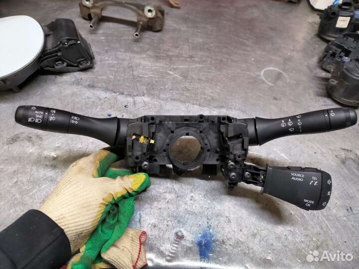 Renault Duster 2 подрулевые переключатели