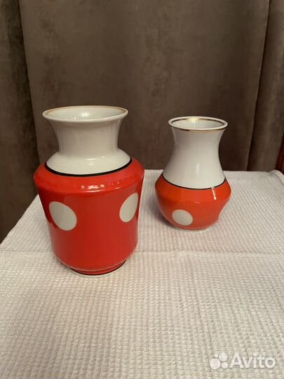 Вазы фарфоровые, стеклянные