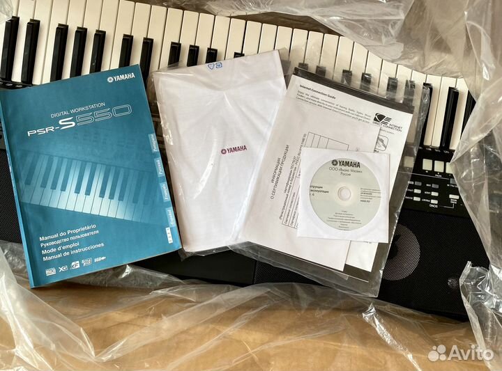 Синтезатор Yamaha PSR S550b новый