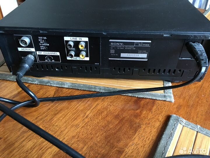 Видеоплеер VHS с записью Sony SLV-P51EE