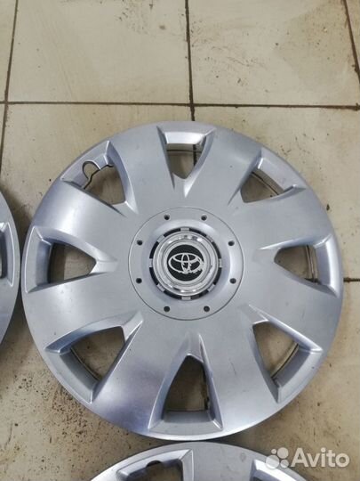 R16 Колпаки Toyota