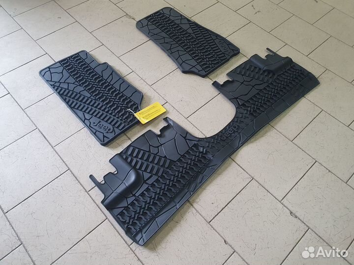 Коврики в салон Jeep Wrangler III JK 2007-2017 5дв