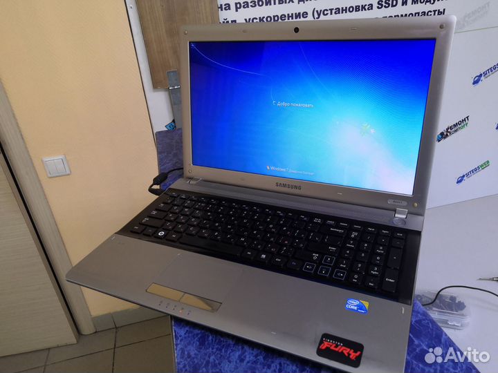 Samsung 15.6/intel i3/4яд/5gb/320gb/nvidia 315-1gb
