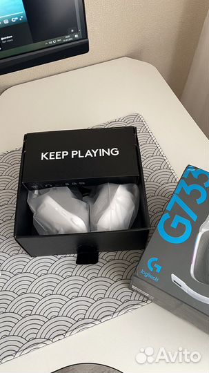 Наушники Logitech g733