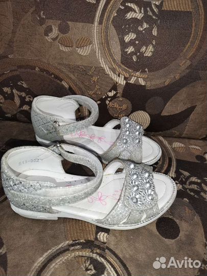 Сандали для девочки 26