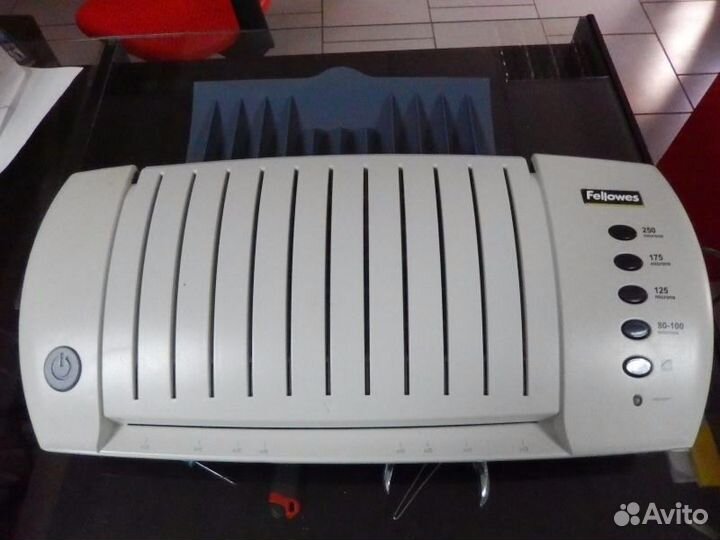 Ламинатор Fellowes HRL A3 + пакеты разных форматов