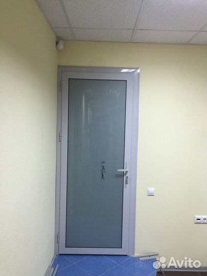 Алюминиевые двери и перегородки: входные, офисные