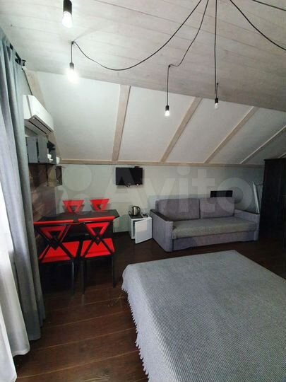 Комната 18 м² в > 9-к., 2/3 эт.