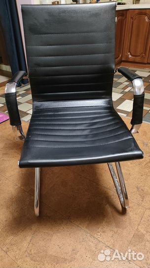 Офисный стул