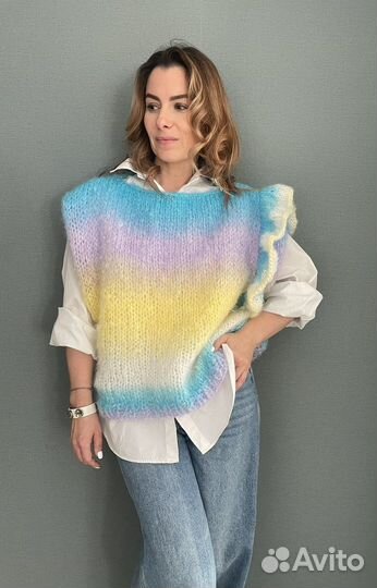 Жилет вязаный