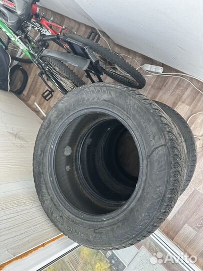 Nokian Tyres Hakkapeliitta 8 215/60 R16 99T