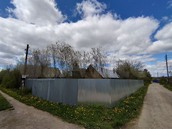 Дом 24 м² на участке 6 сот.