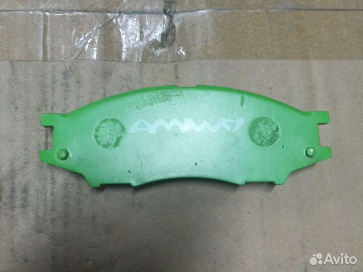 Колодки тормозные дисковые передние Nissan AD