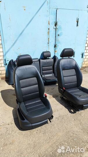 Сиденья skoda octavia a5 кожаные