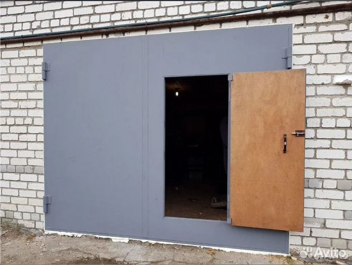 Утепленные гаражные ворота с калиткой 2-3 мм