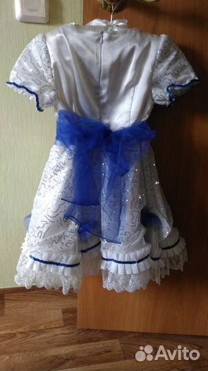 Продам новогодний костюм для девочки 