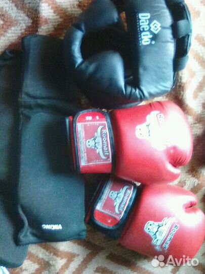 Набор для единоборства. Шлем. Перчатки