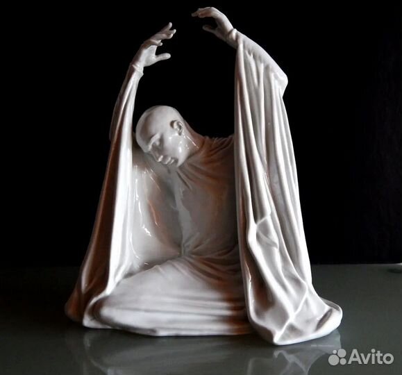 Фарфоровая статуэтка Розенталь Х.Крейцберг