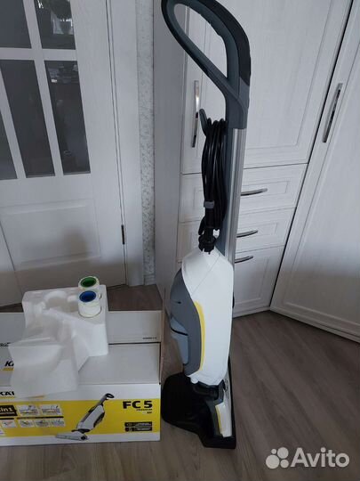 Электрошвабра, влажная уборка Karcher FC 5 Premium