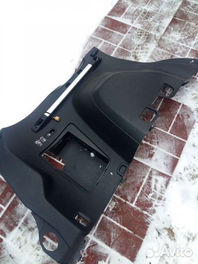 Обшивка багажника для Mitsubishi Outlander XL