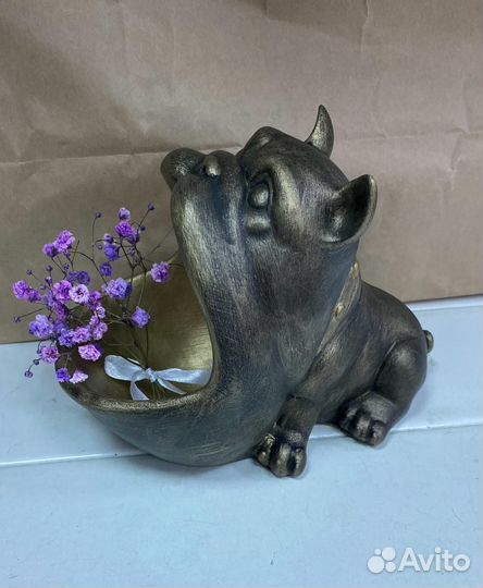 Конфетница-ключница, бульдог. Губы 