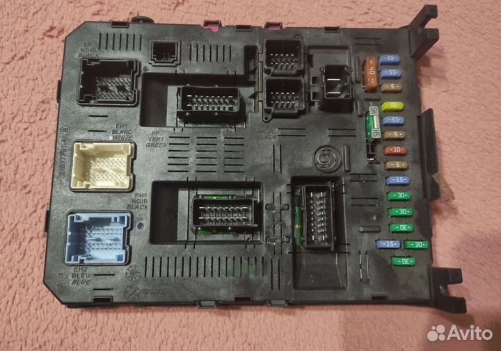 Блок предохранителей Citroen / Peugeot