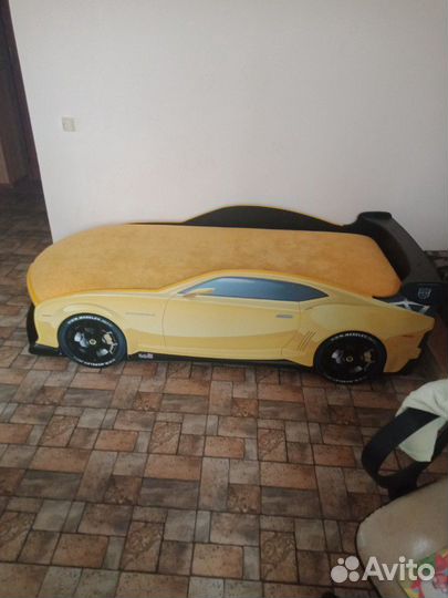 Кровать машина