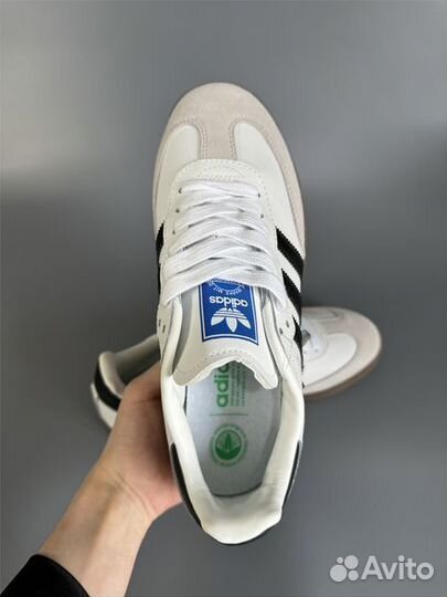 Новые кроссовки adidas