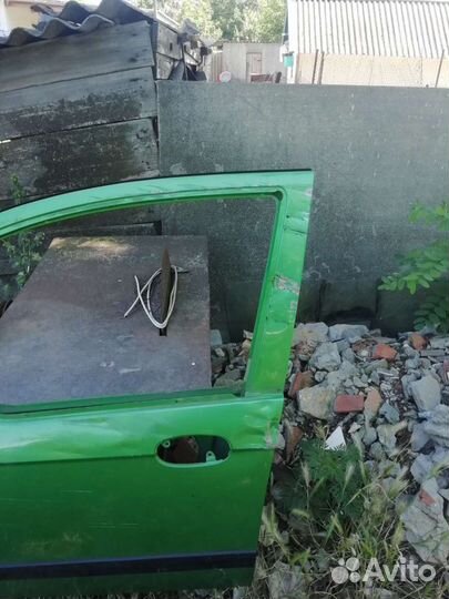 Дверь водительская Шевроле Спарк м200