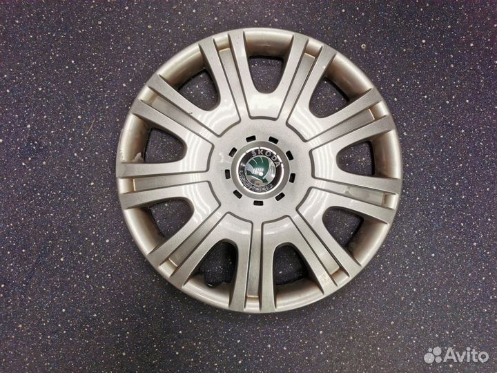 Колпак Skoda R15