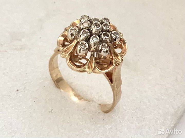 Советское золотое кольцо 583 с бриллиантами