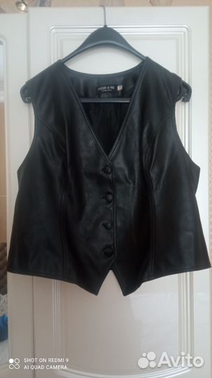 Жилетка женская кожаная размер 44