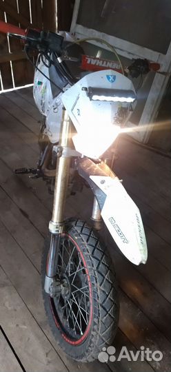 Baltmotors motard 200