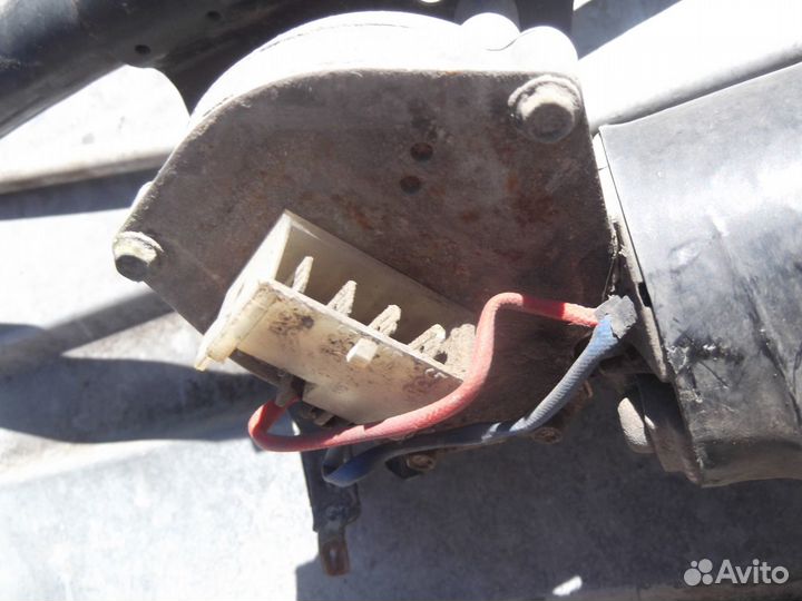 Трапеция стеклоочиcтителя Opel Kadett E 84-92