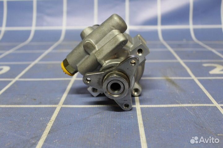 Насос гидроусилителя Renault Logan