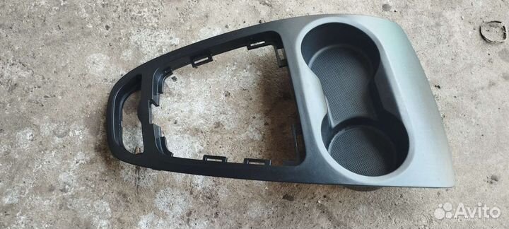 Подстаканник в автомобиль Веста