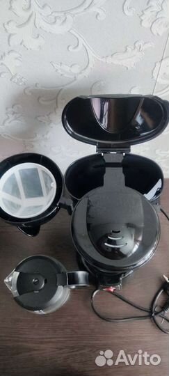 Кофеварка новая