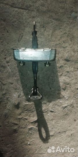 Ограничитель двери Тойота Королла 120