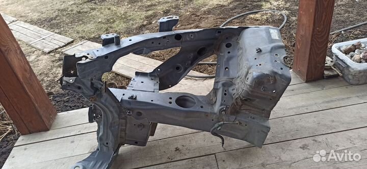 Лонжерон (четверть) правая Honda Crosstour