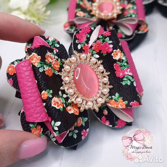 Яркие бантики