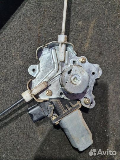 Стеклоподъемник передний правый Mitsubishi Lancer