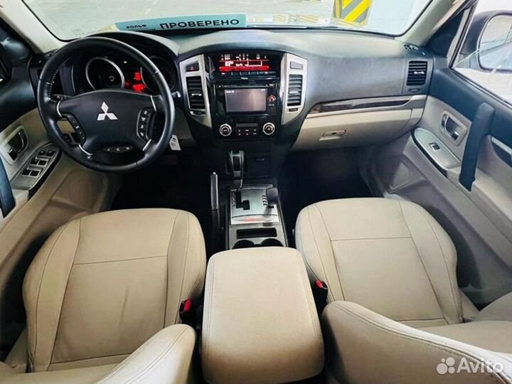 Mitsubishi Pajero 3.8 AT, 2017, 68 909 км