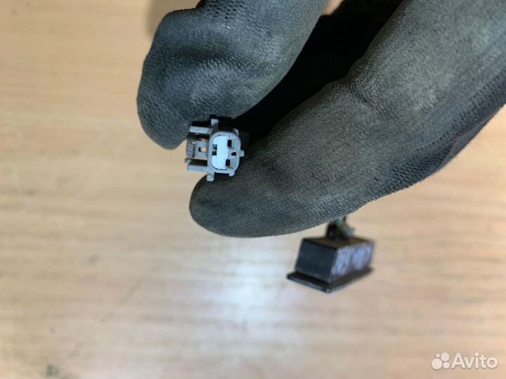 Кнопка открывания багажника Nissan Qashqai J10