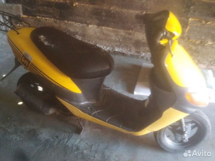 Скутер Suzuki lets сломан